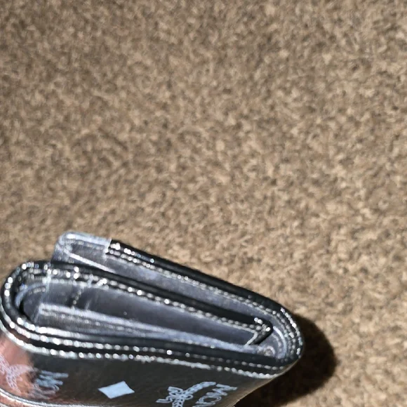 Authentic MCM Black and Gray Leather Wallet - Picture 8 of 12